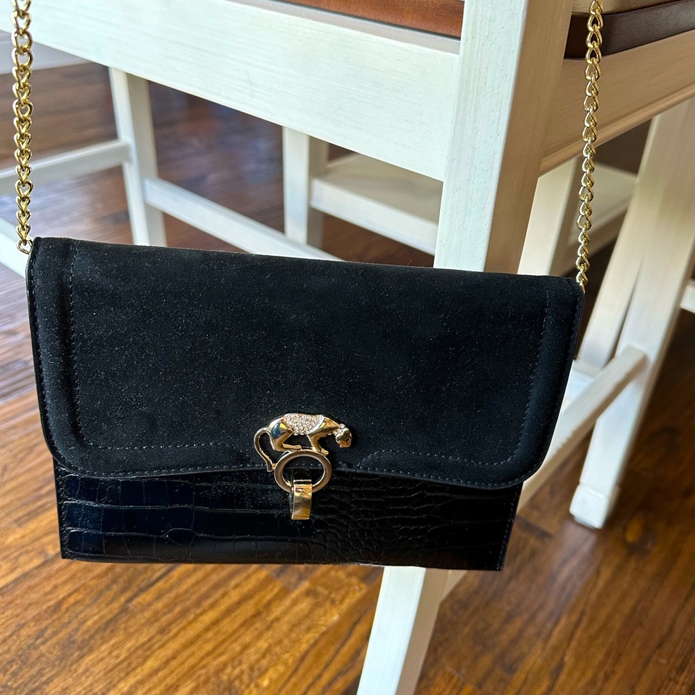 Top shop crossbody!